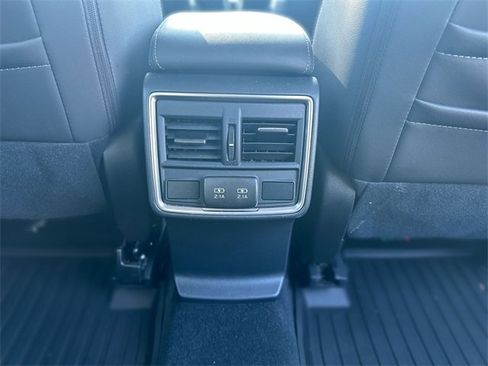 Used 2020 Subaru Forester Limited w/ Popular Package #3 image 25