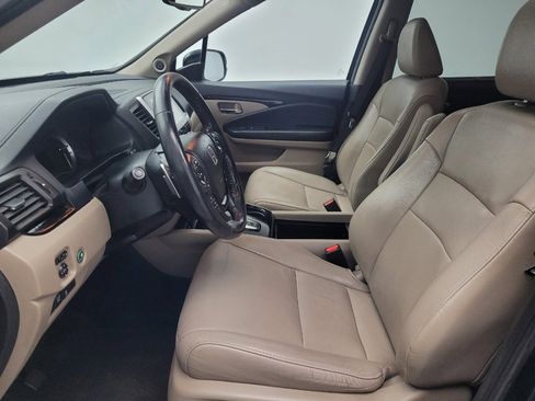 Used 2018 Honda Pilot Touring image 17
