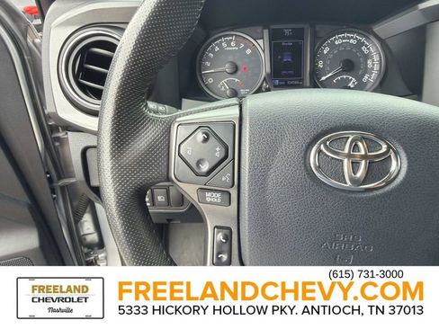 Used 2019 Toyota Tacoma TRD Off-Road image 28
