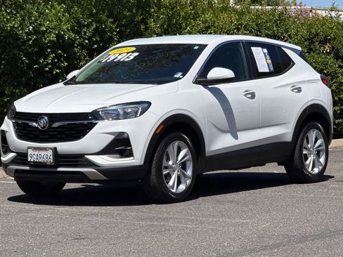 Used 2023 Buick Encore GX Preferred w/ Cold Weather Comfort Package FWD image 7