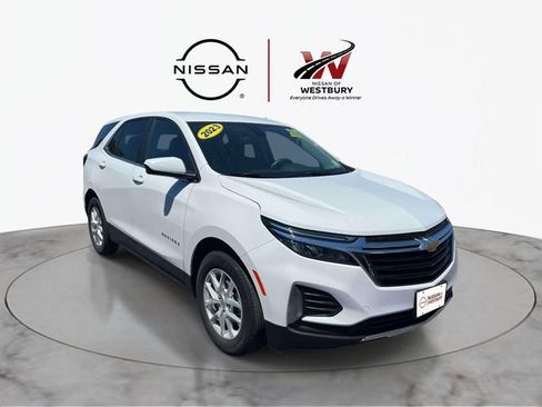 Used 2023 Chevrolet Equinox LT FWD image 1