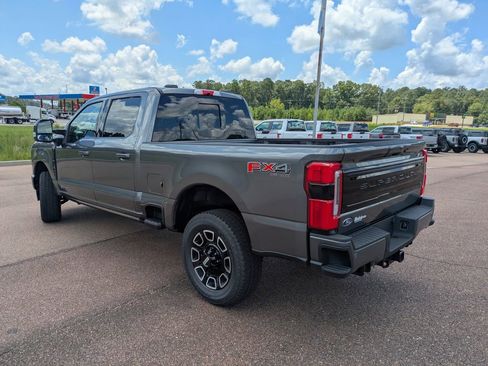 New 2025 Ford F250 Platinum w/ FX4 Off-Road Package image 6