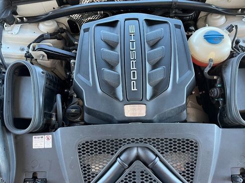 Used 2018 Porsche Macan S AWD/4WD image 4