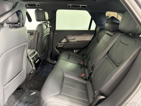 New 2025 Land Rover Range Rover Sport SE image 24