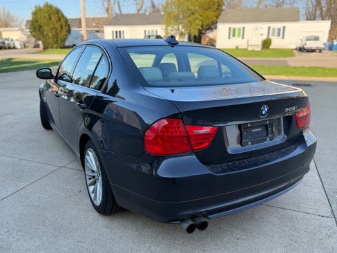 Used 2009 BMW 328i xDrive Sedan image 8