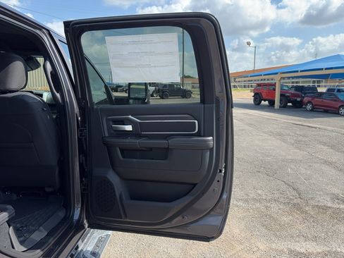 New 2026 RAM 2500 Lone Star AWD/4WD image 14