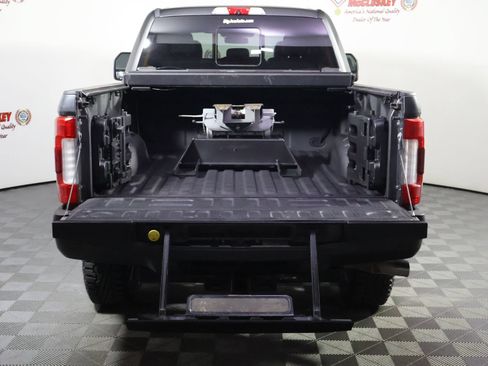 Used 2017 Ford F250 Platinum w/ Platinum Ultimate Package AWD/4WD image 20