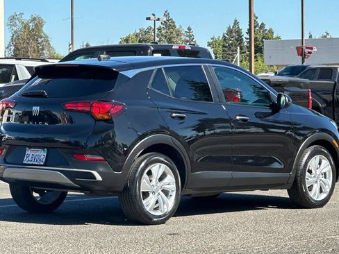 Used 2024 Buick Encore GX Preferred FWD image 2