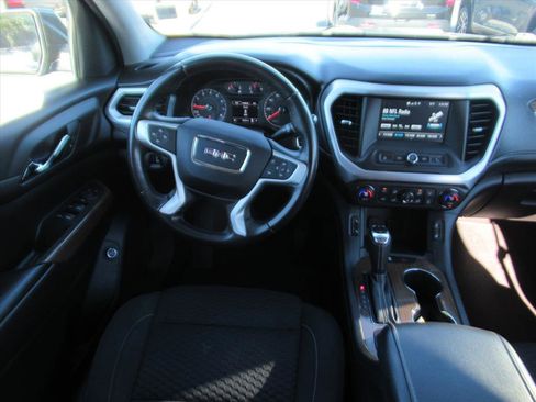 Used 2019 GMC Acadia SLE image 13