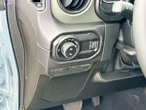 New 2026 Jeep Gladiator Mojave AWD/4WD image 10