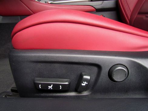 Used 2016 Lexus RC 200t RWD image 21