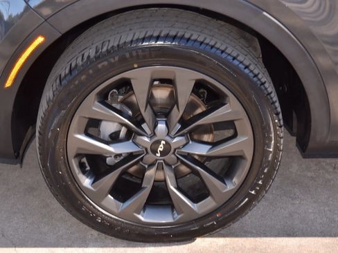 Used 2023 Kia Sorento SX Prestige image 40