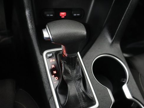 Used 2022 Kia Sportage LX image 40