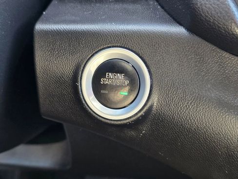 Used 2019 GMC Terrain SLT image 30