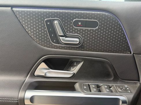 New 2026 Mercedes-Benz GLB 250 4MATIC image 15