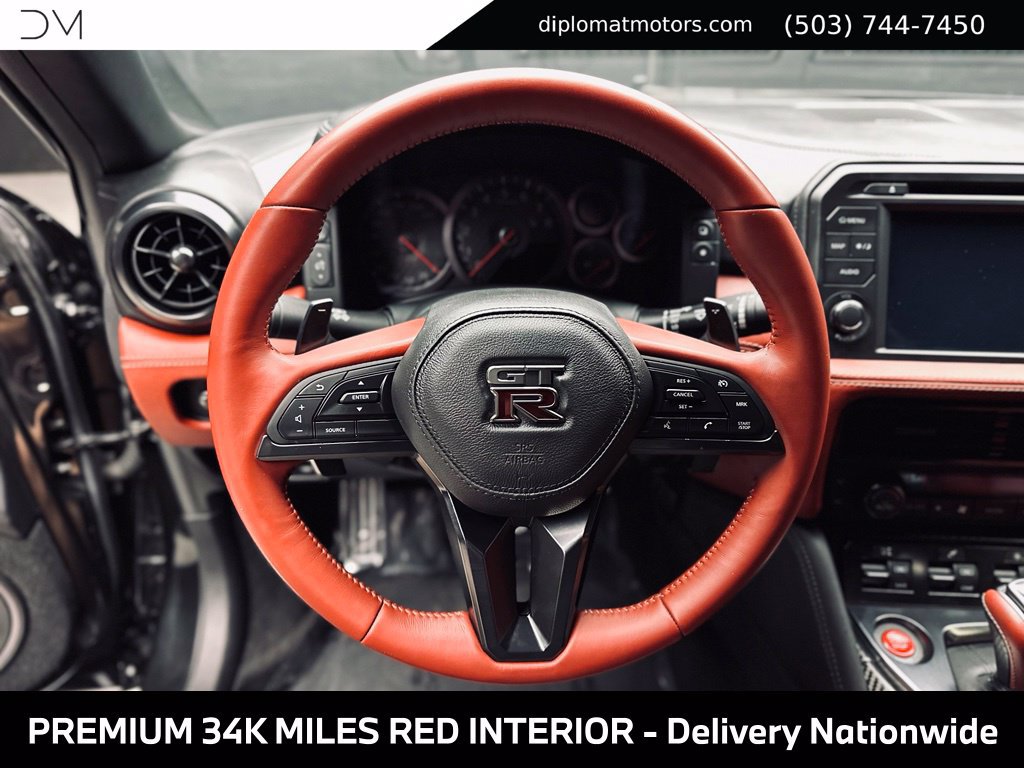 Used 2018 Nissan GT-R Premium w/ Premium Interior Package AWD/4WD image 24