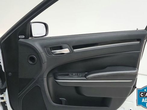 Used 2021 Chrysler 300 S image 38