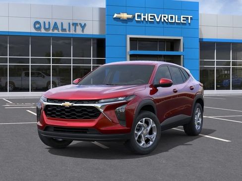 New 2026 Chevrolet Trax LS w/ LS Convenience Package FWD image 6