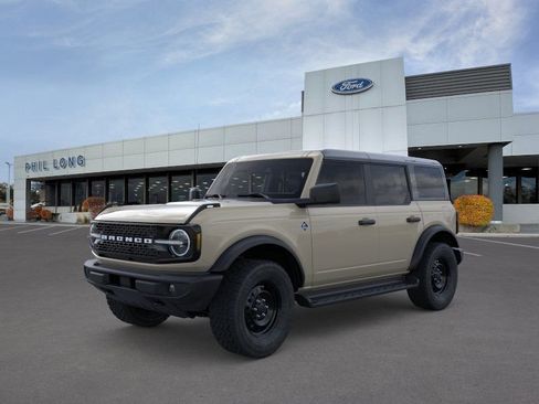 New 2026 Ford Bronco Outer Banks AWD/4WD image 1