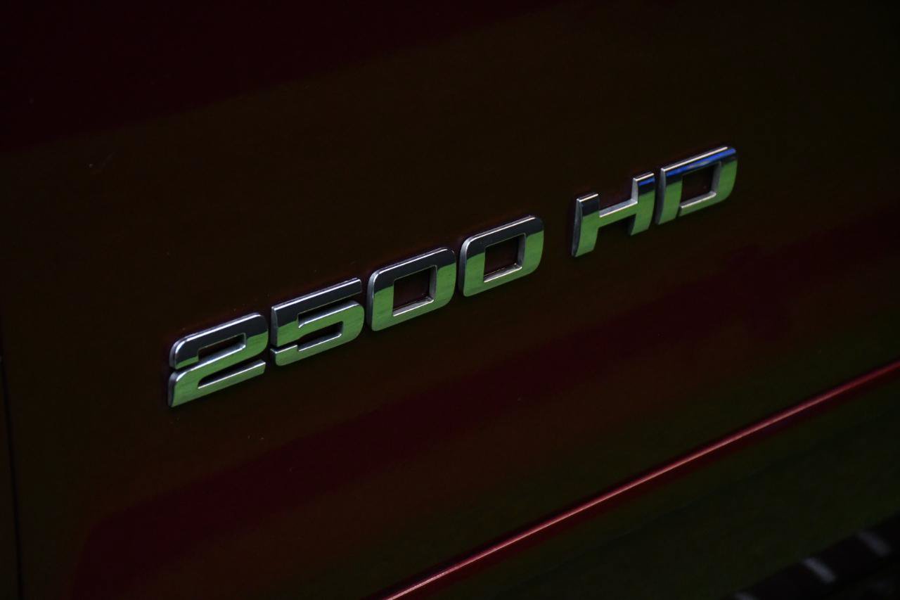 Used 2015 GMC Sierra 2500 SLE AWD/4WD image 7