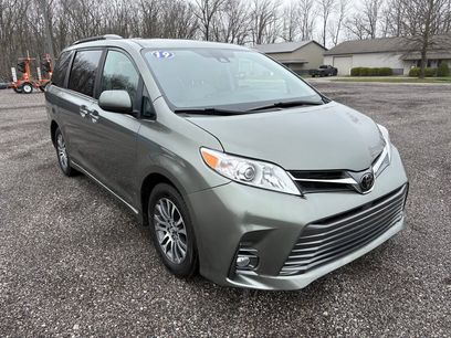 Used 2019 Toyota Sienna XLE