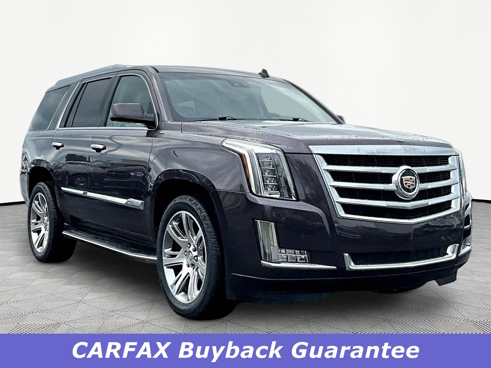 Used 2015 Cadillac Escalade Luxury RWD image 3