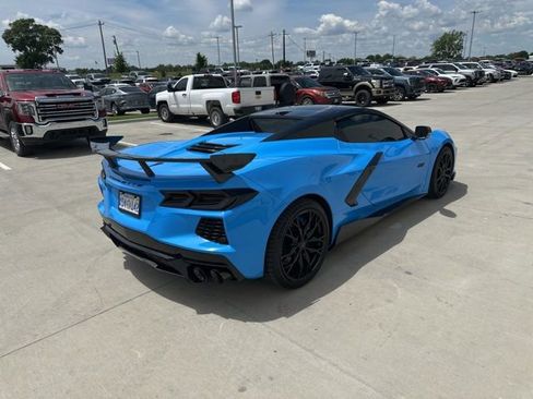 Used 2023 Chevrolet Corvette Stingray Premium Conv w/ Z51 Performance Package RWD image 3