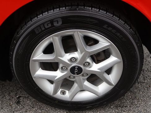 Used 2022 Kia Soul LX w/ Technology Package FWD image 11