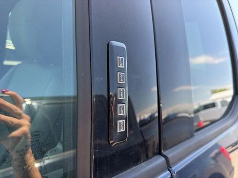 Used 2020 Ford F250 XLT w/ XLT Premium Package AWD/4WD image 4