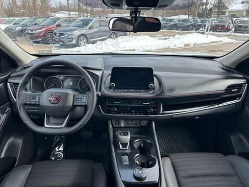 New 2026 Nissan Rogue SV image 10