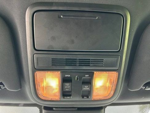 Used 2025 Honda Odyssey Sport-L image 38