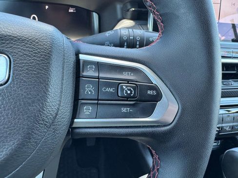 Used 2024 Jeep Compass Trailhawk w/ Trailhawk Elite Group AWD/4WD image 17