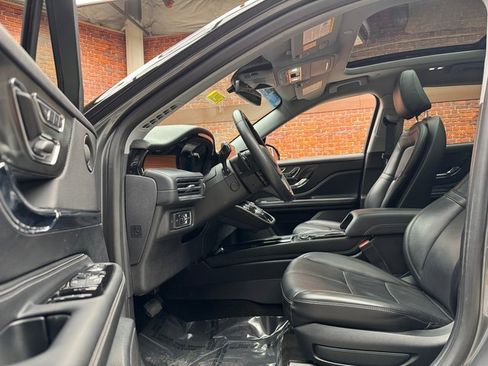 Used 2022 Lincoln Corsair Reserve w/ Equipment Group 201A image 23