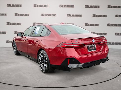 Certified 2026 BMW i5 eDrive40 w/ M Sport Package image 3