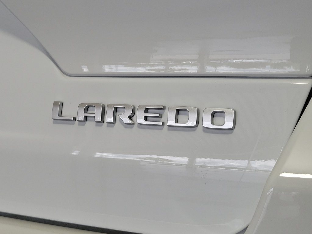 New 2026 Jeep Grand Cherokee Laredo RWD image 7