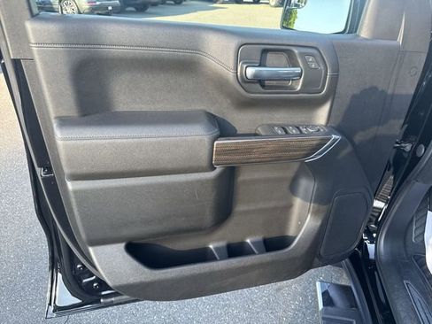 Used 2021 Chevrolet Silverado 1500 LT AWD/4WD image 21