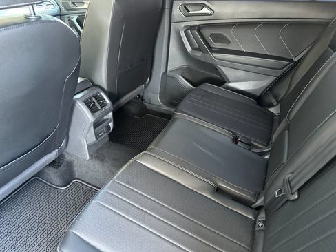 Used 2023 Volkswagen Tiguan SE R-Line AWD/4WD image 11