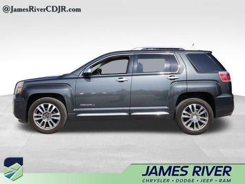 Used 2017 GMC Terrain Denali AWD/4WD image 2