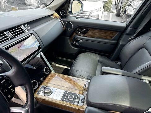 Used 2019 Land Rover Range Rover Supercharged image 26