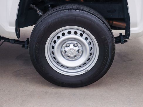 Certified 2025 Toyota Tacoma SR w/ Towing Package RWD image 9