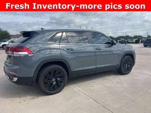 Used 2024 Volkswagen Atlas Cross Sport SE w/ Black Wheel Package image 3