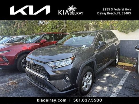 Used 2019 Toyota RAV4 XLE w/ Convenience Package AWD/4WD image 9