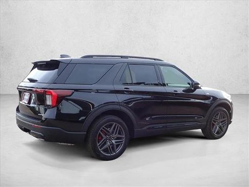 New 2026 Ford Explorer ST-Line image 4