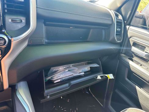 Used 2024 RAM 2500 Laramie image 33