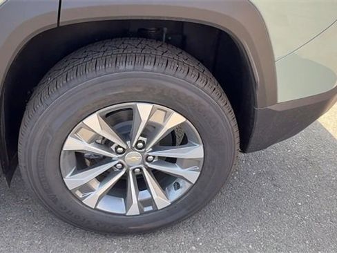 New 2026 Chevrolet Equinox LT w/ Convenience Package II image 28