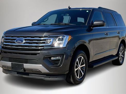 Certified 2021 Ford Expedition XLT image 2