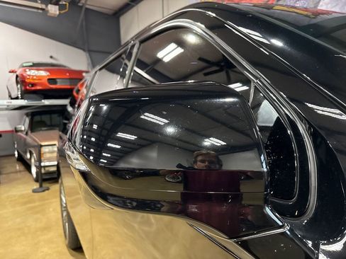 Used 2023 Cadillac Escalade ESV V image 72