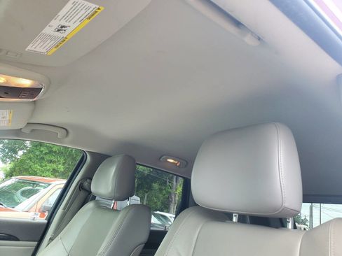 Used 2013 Jeep Grand Cherokee Laredo RWD image 12