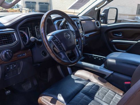 Used 2016 Nissan Titan Platinum Reserve image 11