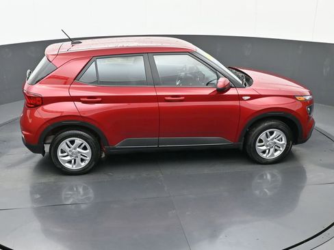 Certified 2025 Hyundai Venue SE image 26